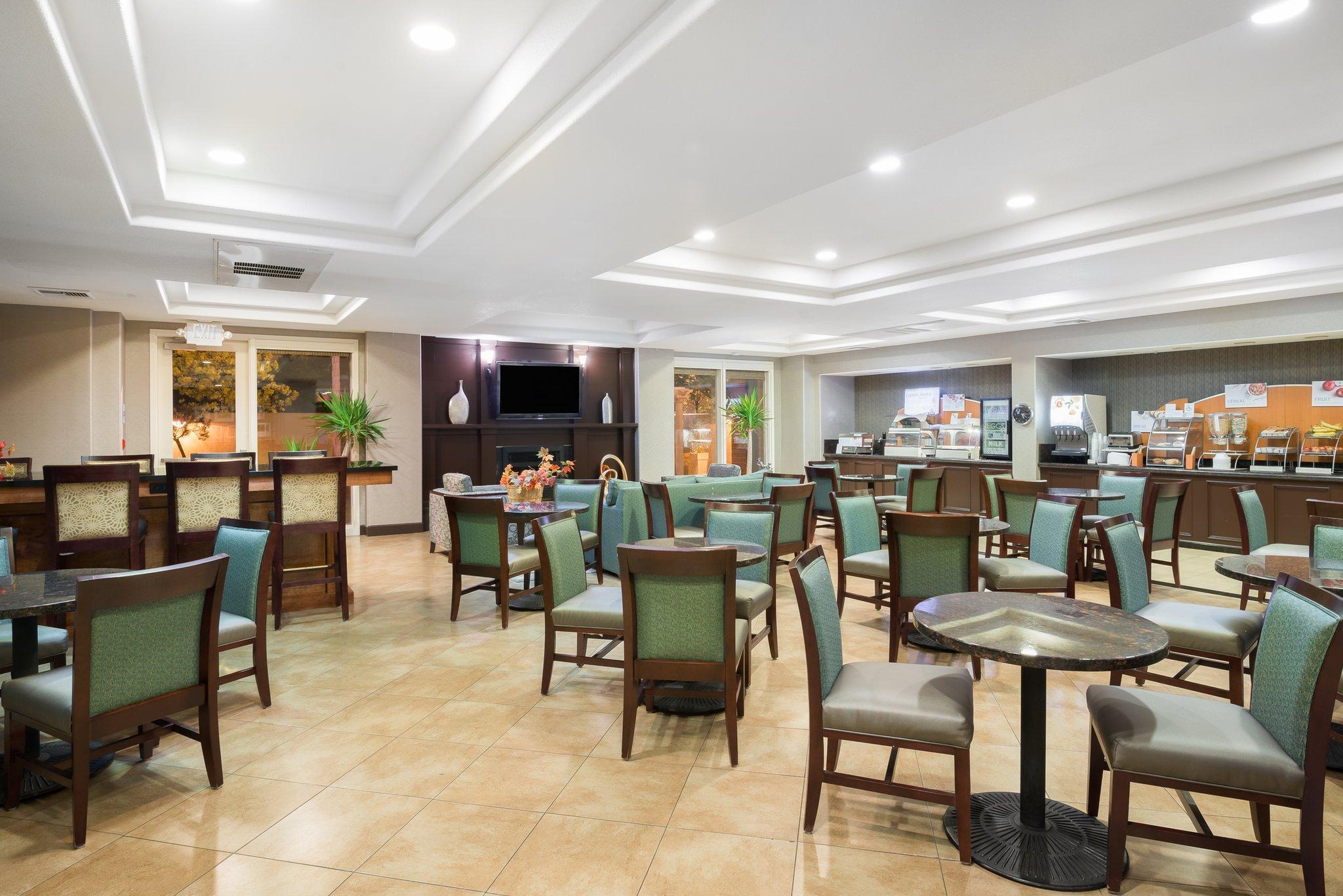 Holiday Inn Express Hotel & Suites Vacaville By Ihg Экстерьер фото