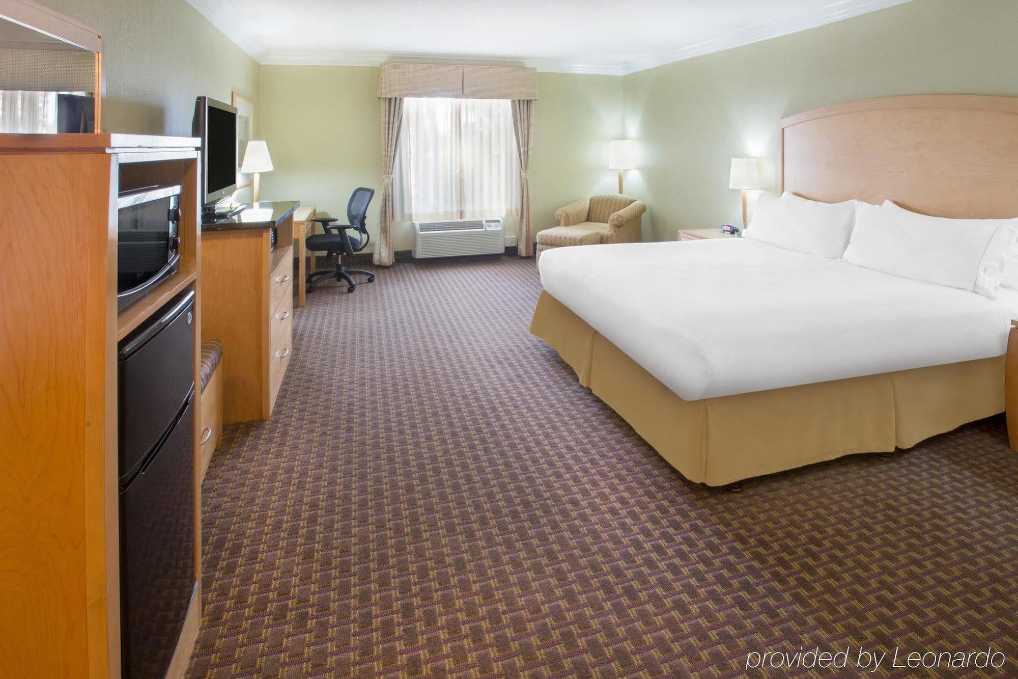Holiday Inn Express Hotel & Suites Vacaville By Ihg Экстерьер фото